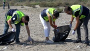 Mersin Uluslararası Limanı çalışanları  yarım ton atık topladı